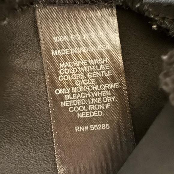 Express Black Sleeveless Portofino Blouse Size small - Picture 6 of 7